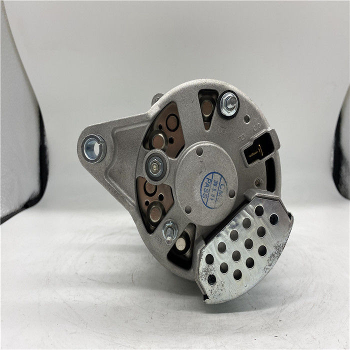 600-861-3610 Альтернатор экскаватора 24В 30А Подходит для 4D95L PC60-8 70-8 PC110-7-8 PC130-7-8